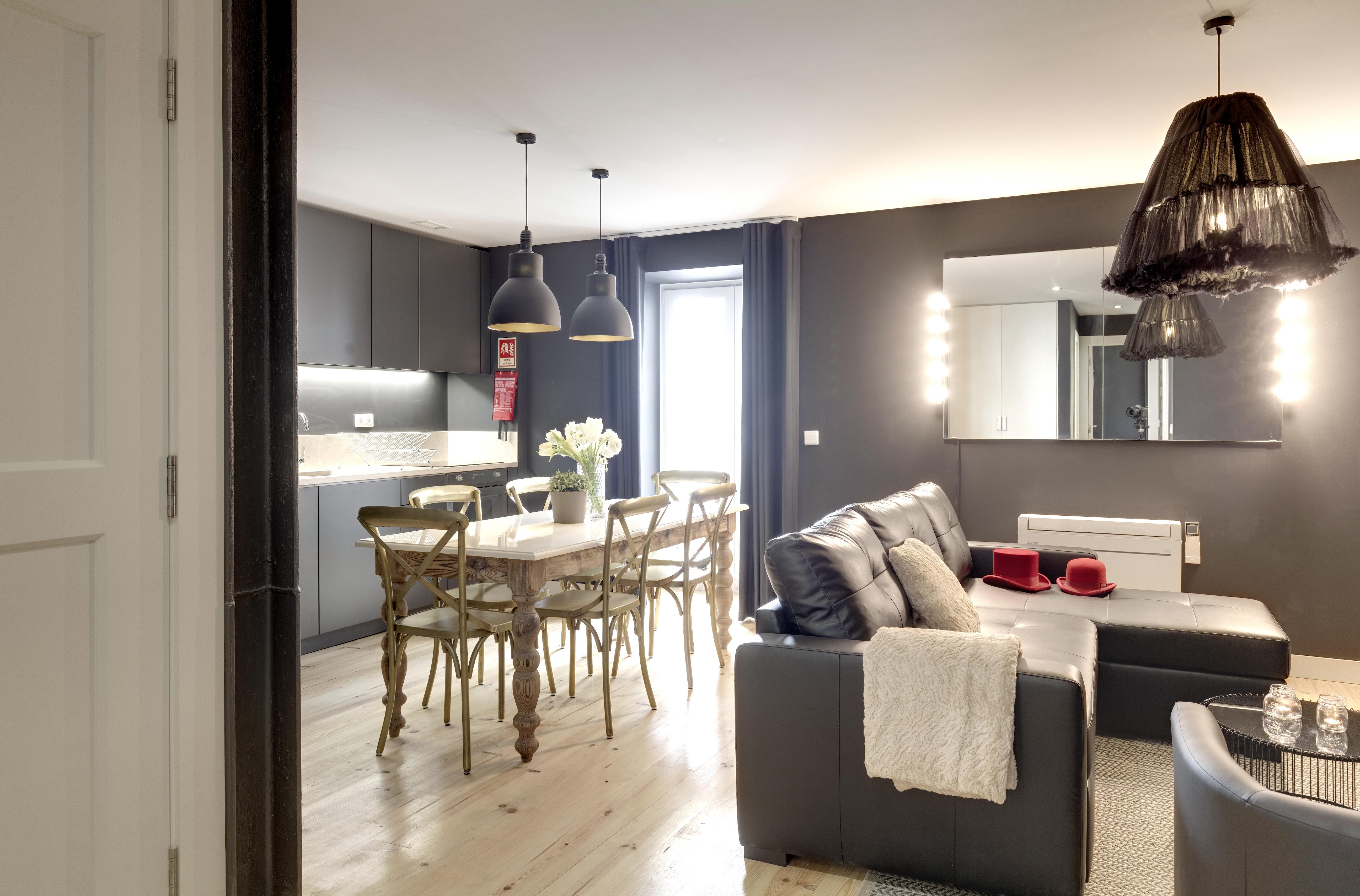 City Stays Bica Apartments Lisbona Esterno foto